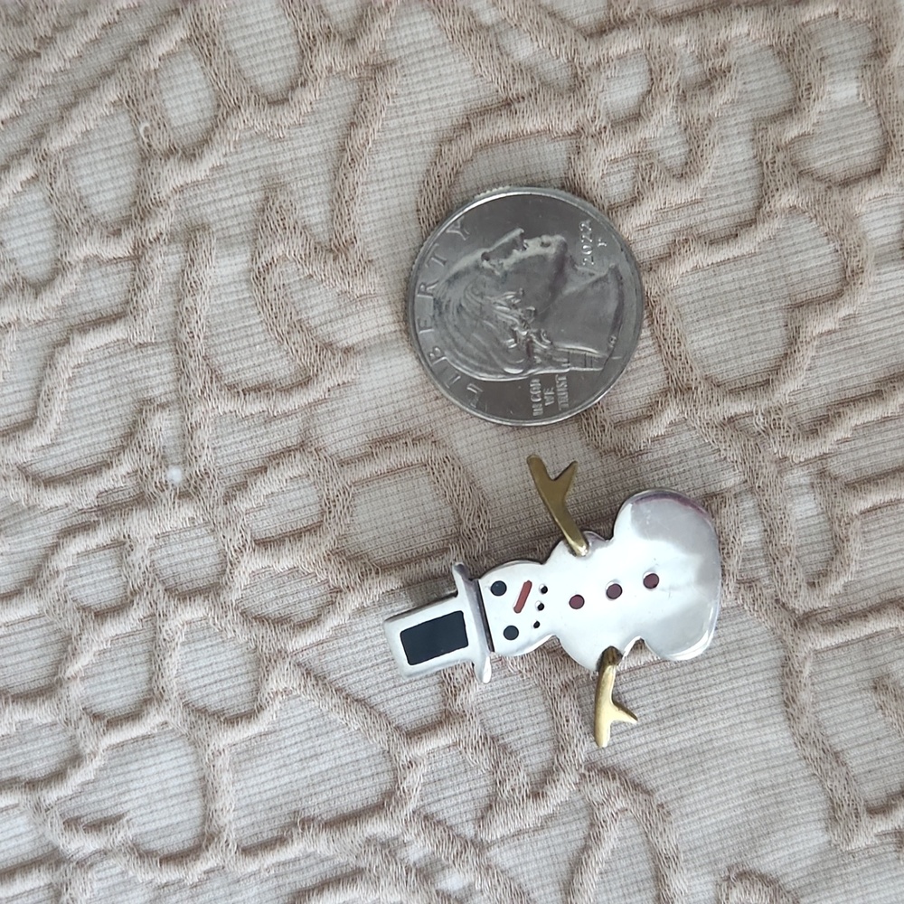 Snowman pin